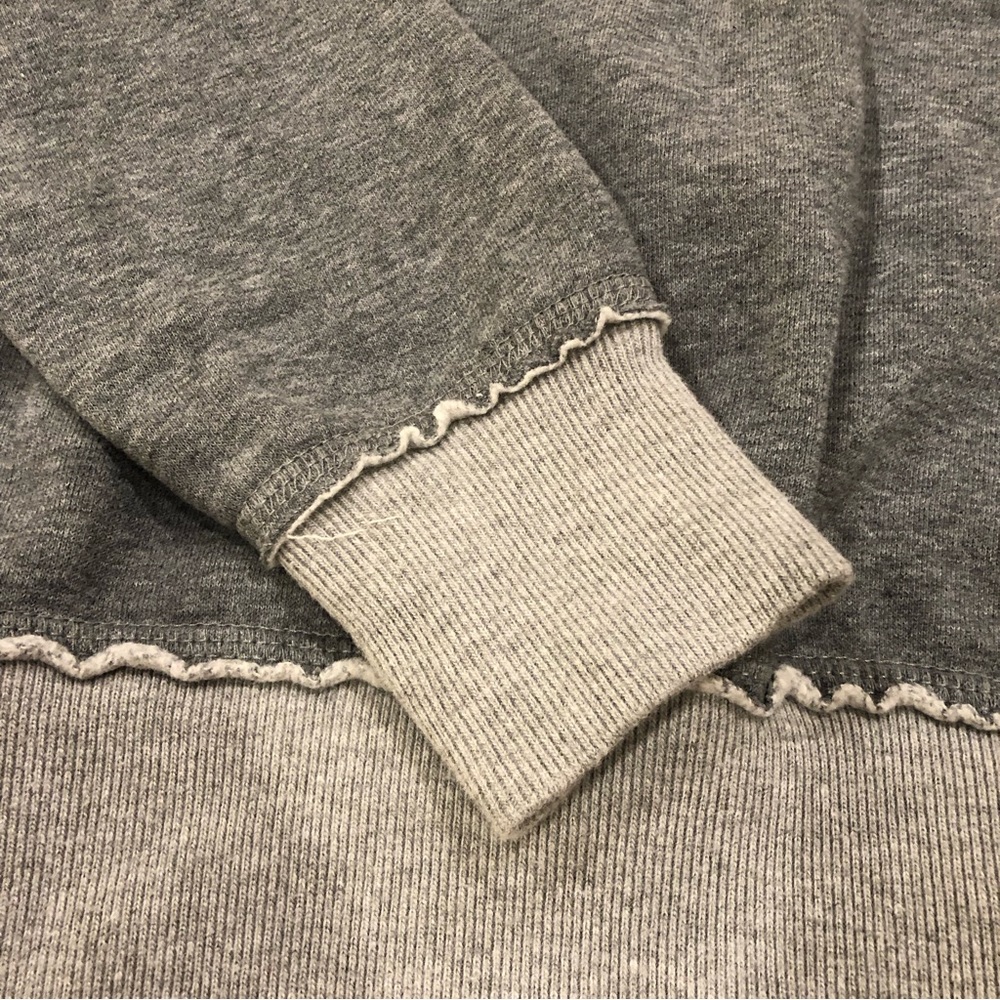 Small Universal Studios Griffindor Sweatshirt Har… - image 3